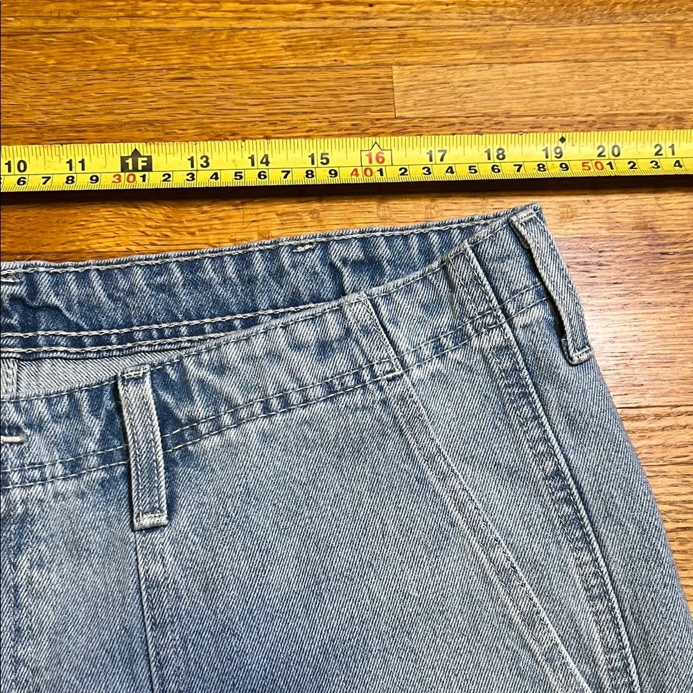 Levi Strauss Men 38 Light Blue Denim Deep‎ Pocket 100% Cotton Jean Shorts